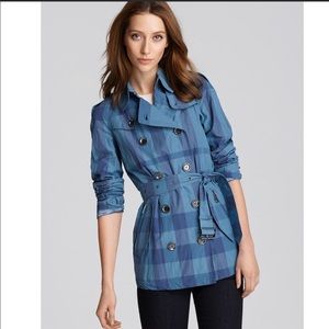 Burberry Brit Trench Coat / Rain Coat sz US 0/2